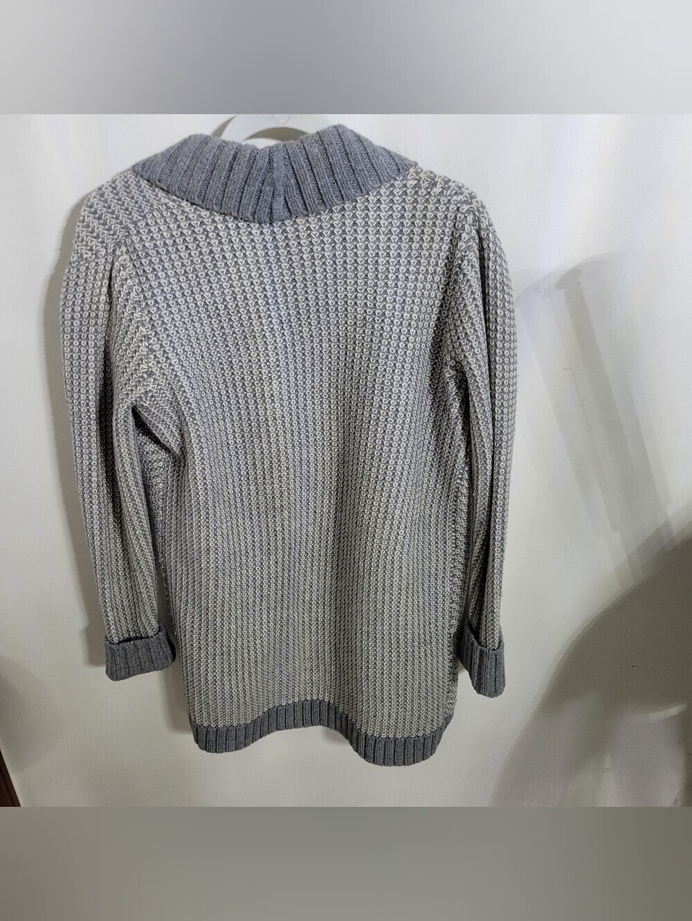 Athleta Sierra Wrap Light Gray & White Ribbed Open-Front Cardigan, Size M - Picture 4 of 6